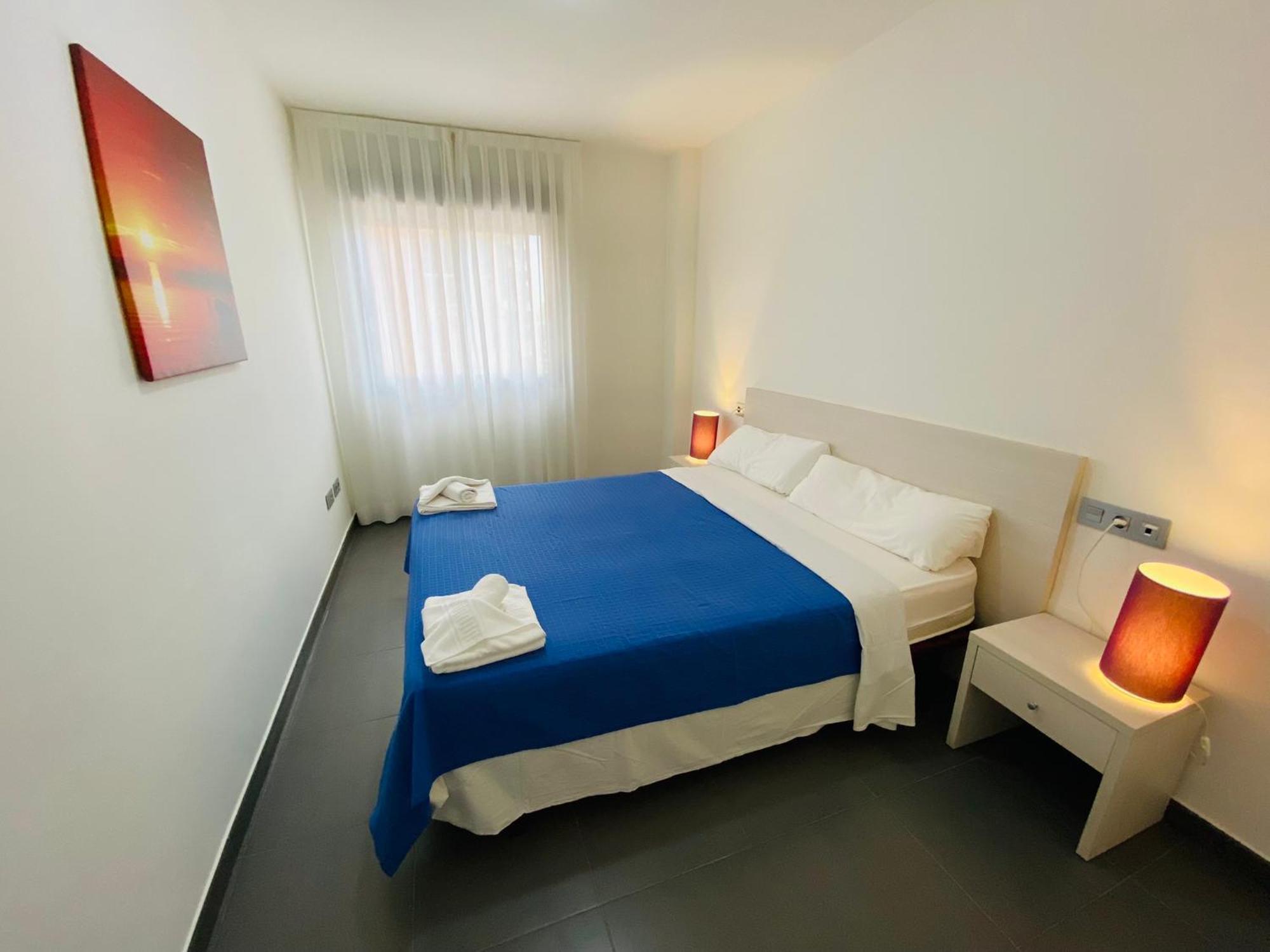 Apartment Club Lateral By Alina365